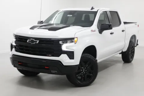 More photos of 2026 Chevrolet Silverado 1500 LT Trail Boss at Jim Falk Motors, MO