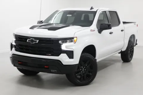 More photos of 2026 Chevrolet Silverado 1500 LT Trail Boss at Jim Falk Motors, MO