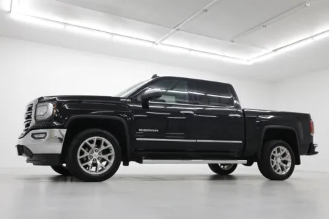 Photos of 2018 GMC Sierra 1500 SLT for sale in Clinton, MO at Jim Falk Motors