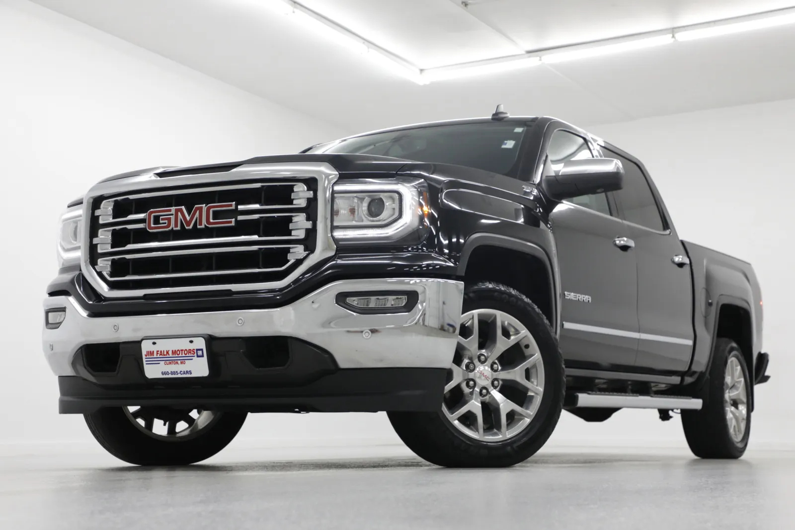Black 2018 GMC Sierra 1500 SLT for sale in Clinton, MO