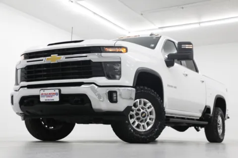 White 2025 Chevrolet Silverado 2500HD LT for sale in Clinton, MO