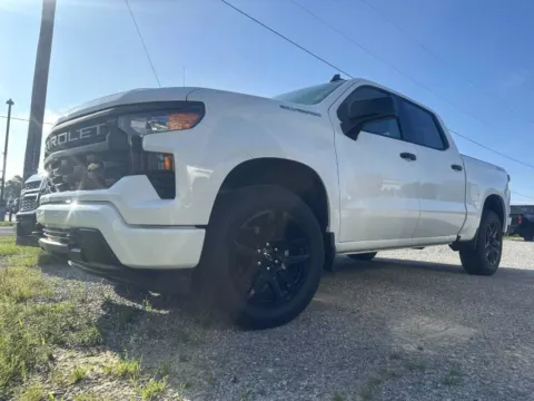 White 2024 Chevrolet Silverado 1500 Custom for sale in Clinton, MO