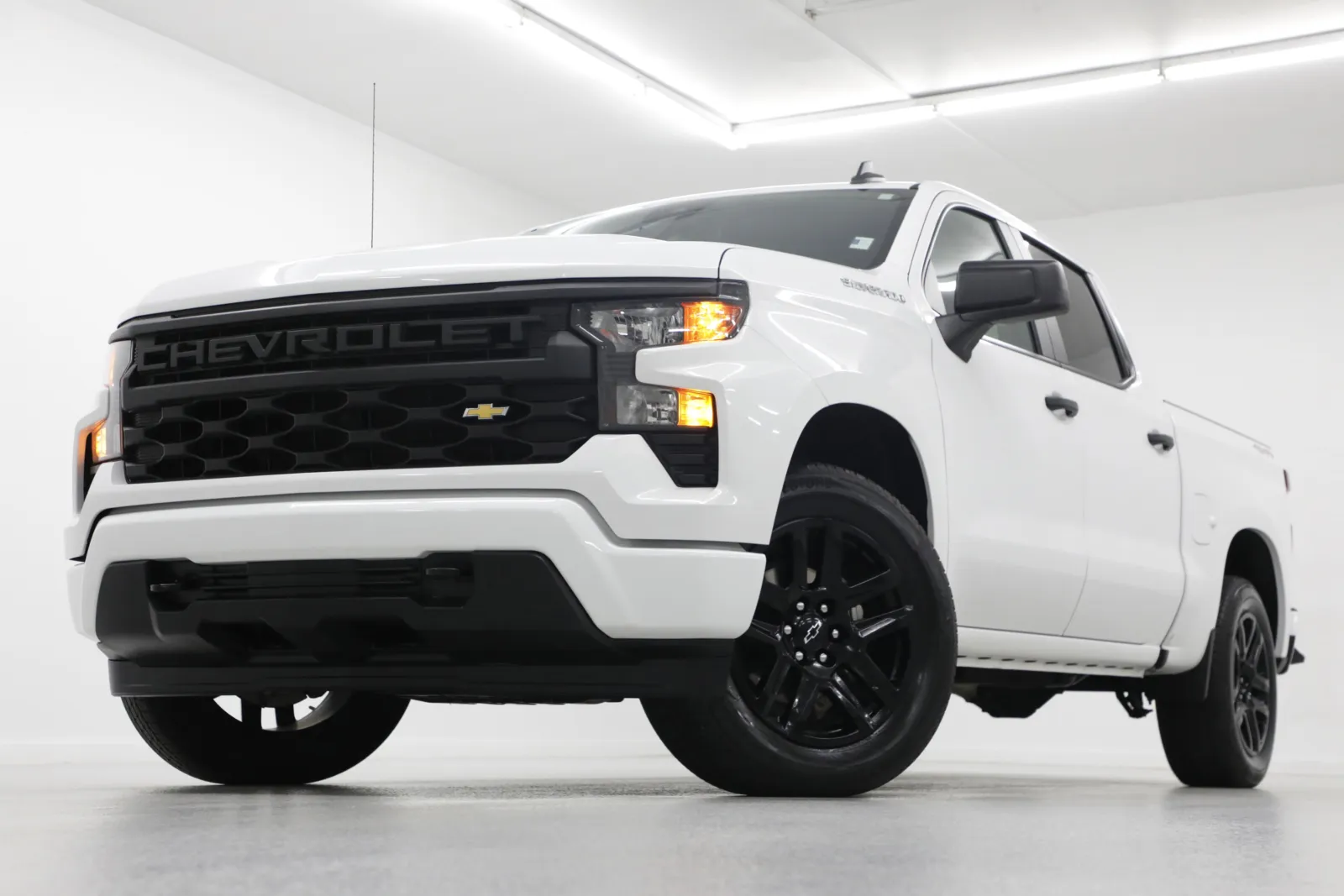 2024 Chevrolet Silverado 1500 Custom for sale in Clinton, MO