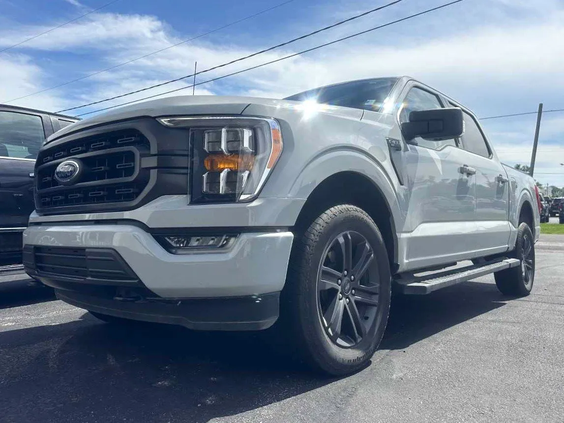 2023 Ford F-150 XLT 4x4 SuperCrew 5-1/2 Box's photo