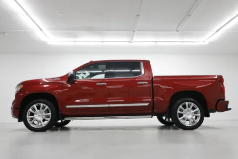 Another view of 2025 Chevrolet Silverado 1500 High Country for sale in Clinton, MO at Jim Falk Motors