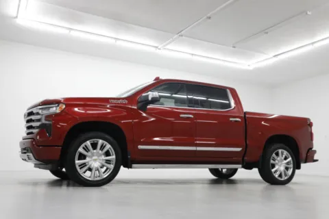 Photos of 2025 Chevrolet Silverado 1500 High Country for sale in Clinton, MO at Jim Falk Motors