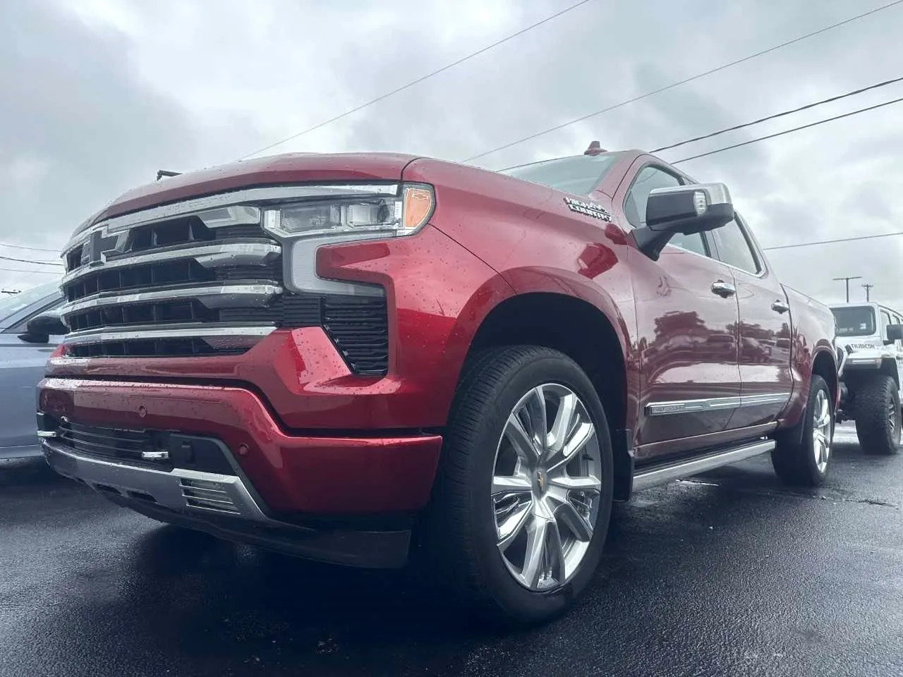 2025 Chevrolet Silverado 1500 High Country 4X4 Crew Cab Short Box's photo