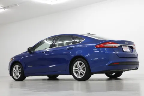 More photos of 2018 Ford Fusion Hybrid S at Jim Falk Motors, MO