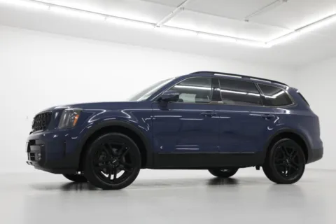 Photos of 2024 Kia Telluride SX Prestige X-Line for sale in Clinton, MO at Jim Falk Motors