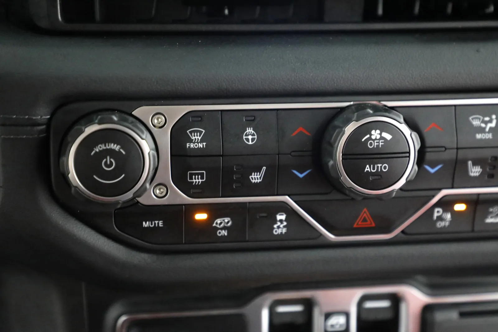 2024 Jeep Wrangler 4-Door Rubicon 392 - Photo 33