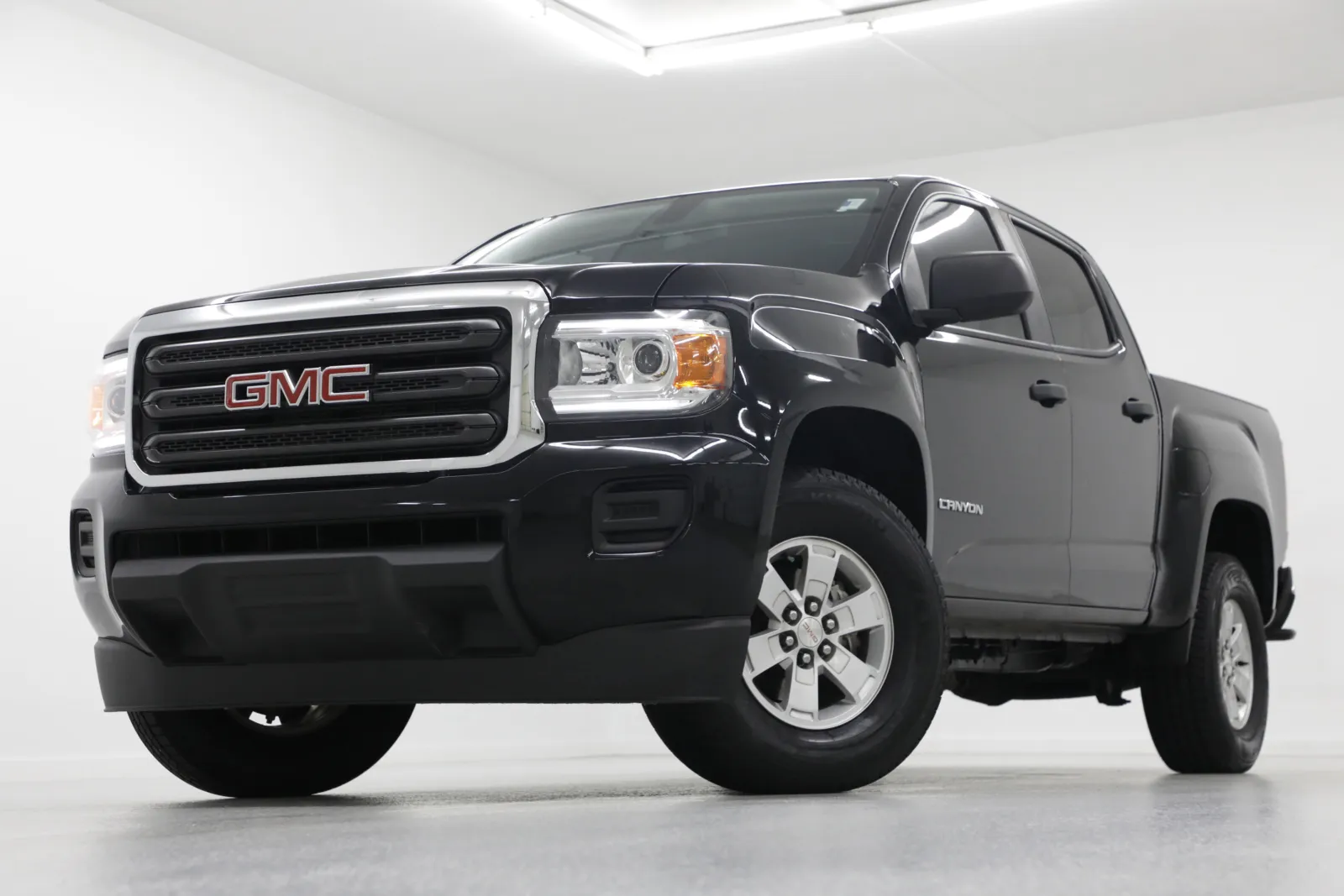 Black 2018 GMC Canyon for sale in Clinton, MO