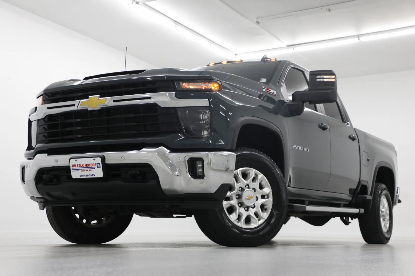 Gray 2025 Chevrolet Silverado 2500HD LT for sale in Clinton, MO