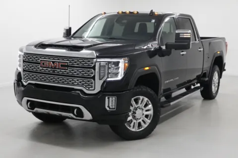 More photos of 2022 GMC Sierra 2500HD Denali at Jim Falk Motors, MO