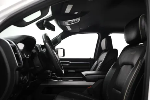 More photos of 2020 Ram 1500 Laramie at Jim Falk Motors, MO