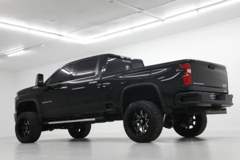 More photos of 2021 Chevrolet Silverado 2500HD High Country at Jim Falk Motors, MO