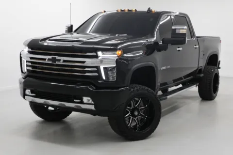 More photos of 2021 Chevrolet Silverado 2500HD High Country at Jim Falk Motors, MO