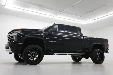 Photos of 2021 Chevrolet Silverado 2500HD High Country for sale in Clinton, MO at Jim Falk Motors