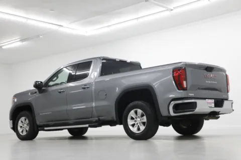 More photos of 2021 GMC Sierra 1500 SLE at Jim Falk Motors, MO