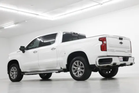 More photos of 2021 Chevrolet Silverado 1500 High Country at Jim Falk Motors, MO