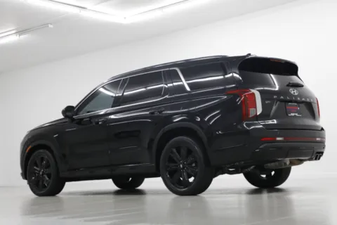 More photos of 2023 Hyundai Palisade XRT at Jim Falk Motors, MO