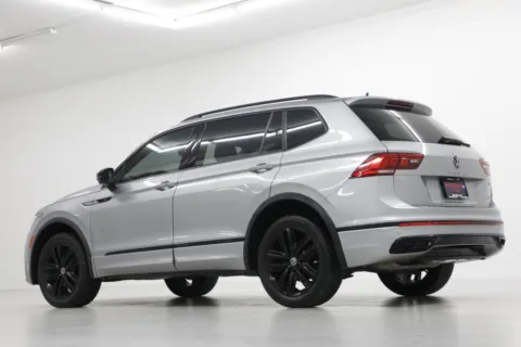 More photos of 2022 Volkswagen Tiguan SE R-Line at Jim Falk Motors, MO