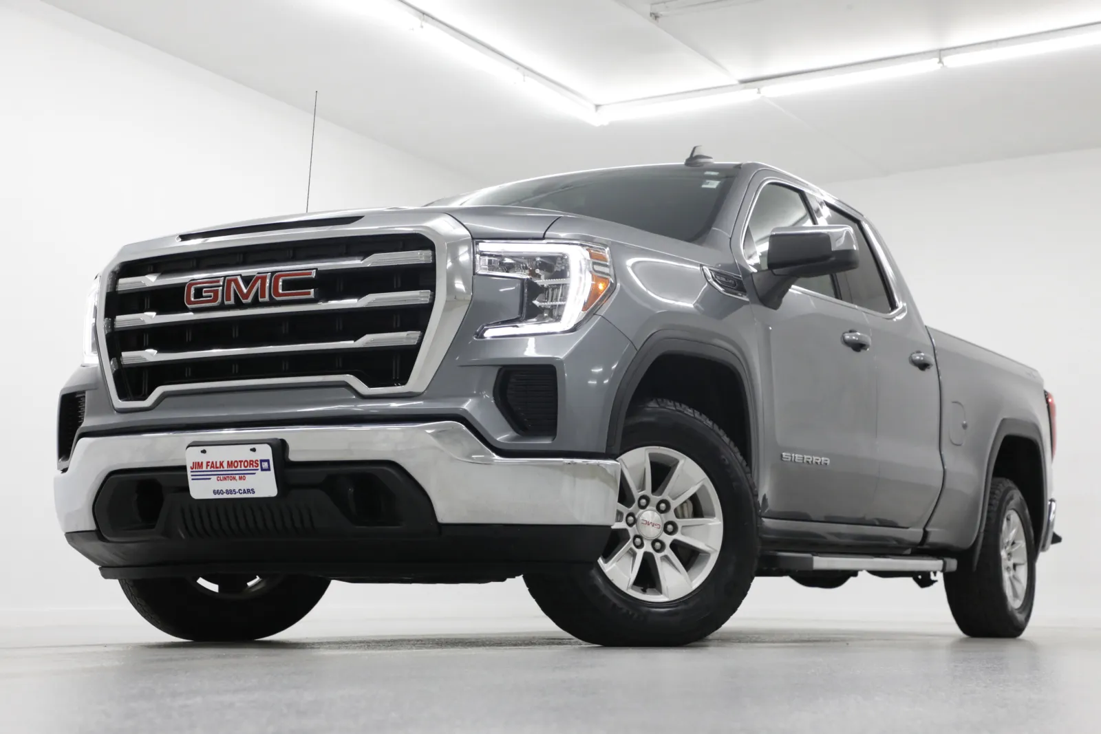 Gray 2021 GMC Sierra 1500 SLE for sale in Clinton, MO