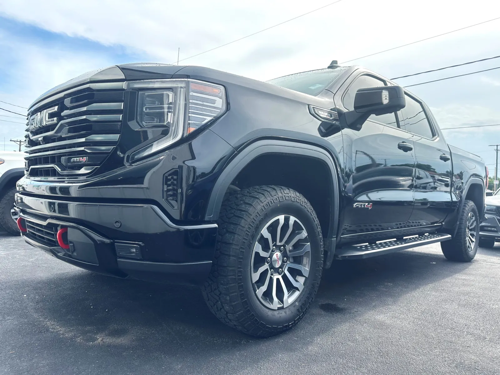 2023 GMC Sierra 4WD Crew Cab Short Box AT4's photo