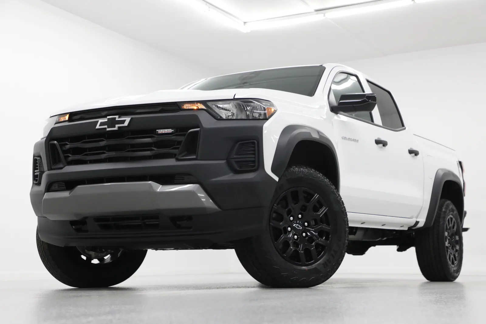 White 2026 Chevrolet Colorado Trail Boss for sale in Clinton, MO