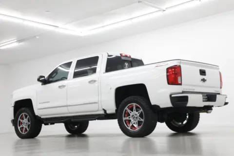 More photos of 2017 Chevrolet Silverado 1500 LTZ at Jim Falk Motors, MO