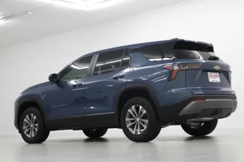 More photos of 2025 Chevrolet Equinox LT at Jim Falk Motors, MO
