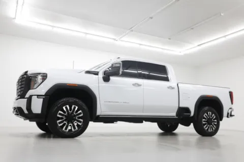 Photos of 2026 GMC Sierra 2500HD Denali Ultimate for sale in Clinton, MO at Jim Falk Motors