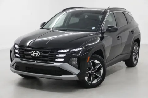 More photos of 2025 Hyundai Tucson Hybrid SEL Convenience at Jim Falk Motors, MO