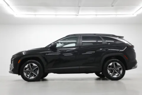 Another view of 2025 Hyundai Tucson Hybrid SEL Convenience for sale in Clinton, MO at Jim Falk Motors