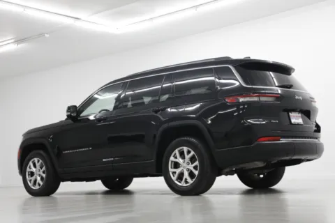 More photos of 2021 Jeep Grand Cherokee L Limited at Jim Falk Motors, MO