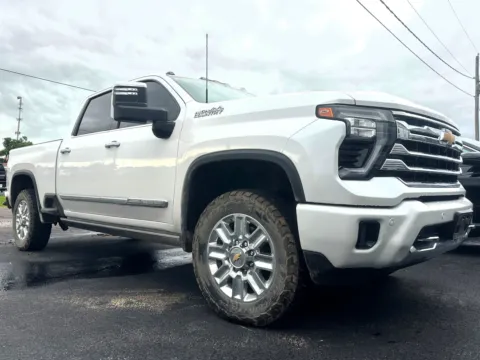 White 2024 Chevrolet Silverado 2500HD High Country for sale in Clinton, MO
