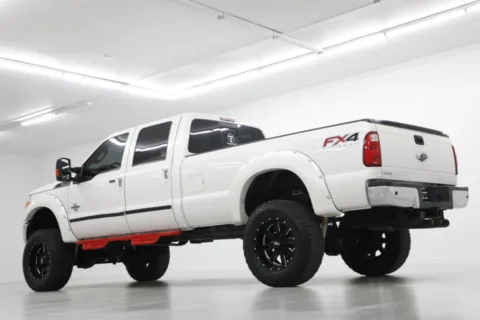 More photos of 2016 Ford Super Duty F-350 SRW Lariat at Jim Falk Motors, MO