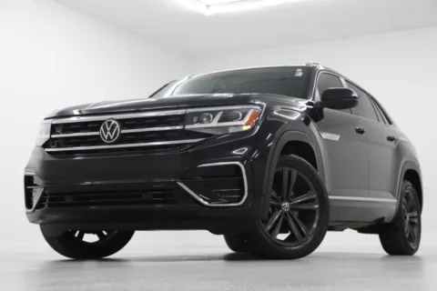 Black 2021 Volkswagen Atlas Cross Sport SE w/Technology R-Line for sale in Clinton, MO