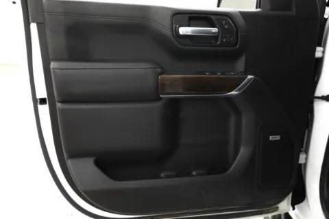 Photos of 2019 GMC Sierra 1500 SLT for sale in Clinton, MO at Jim Falk Motors