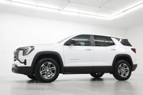 Photos of 2027 GMC Terrain Elevation for sale in Clinton, MO at Jim Falk Motors