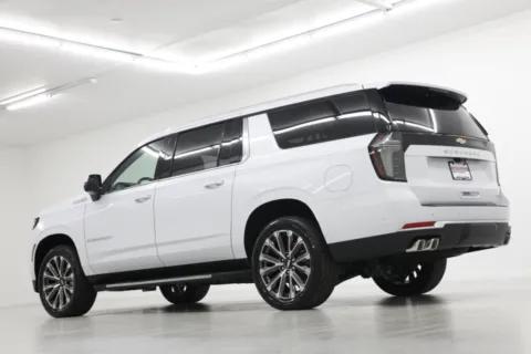 More photos of 2026 Chevrolet Suburban High Country at Jim Falk Motors, MO
