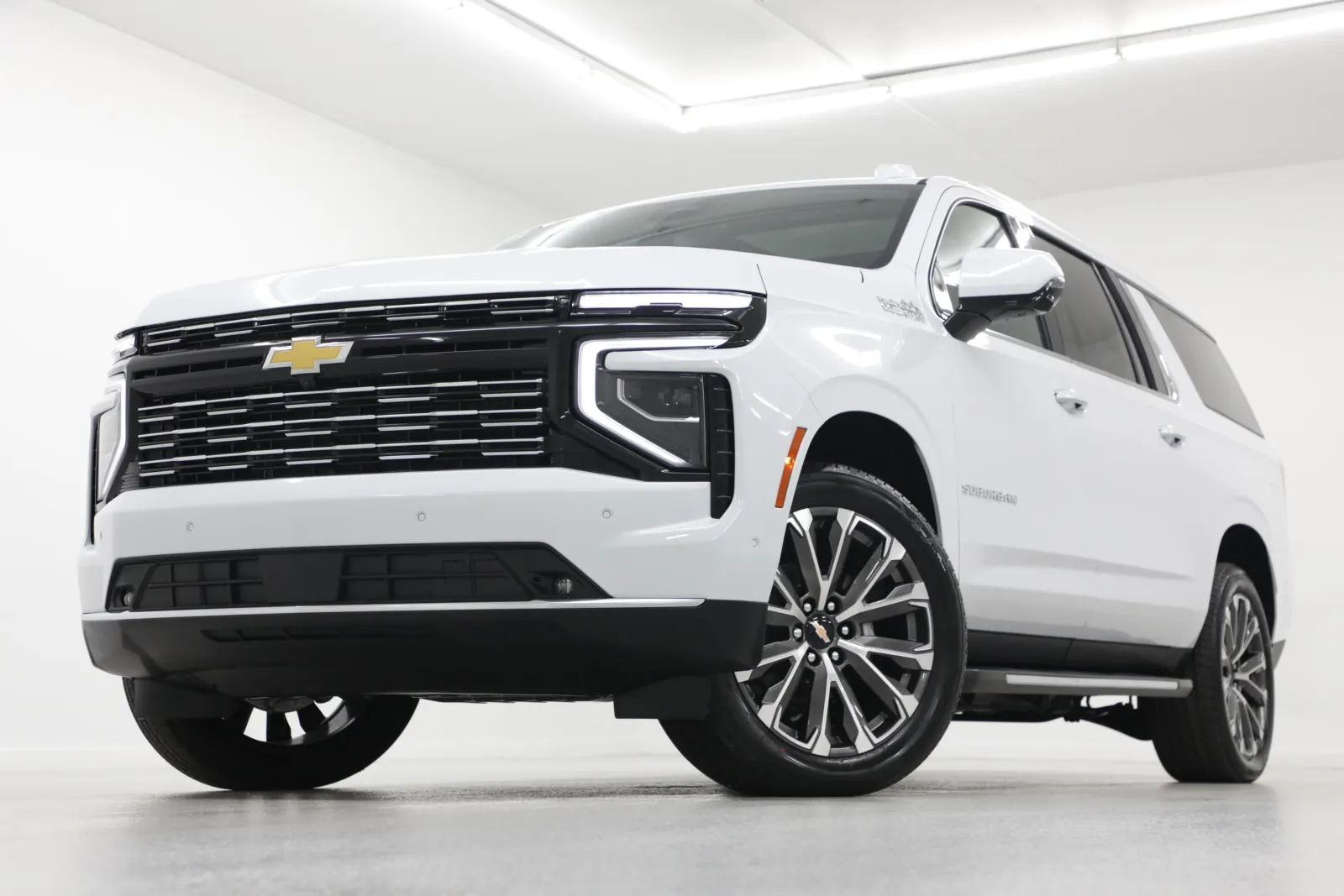 White 2026 Chevrolet Suburban High Country for sale in Clinton, MO
