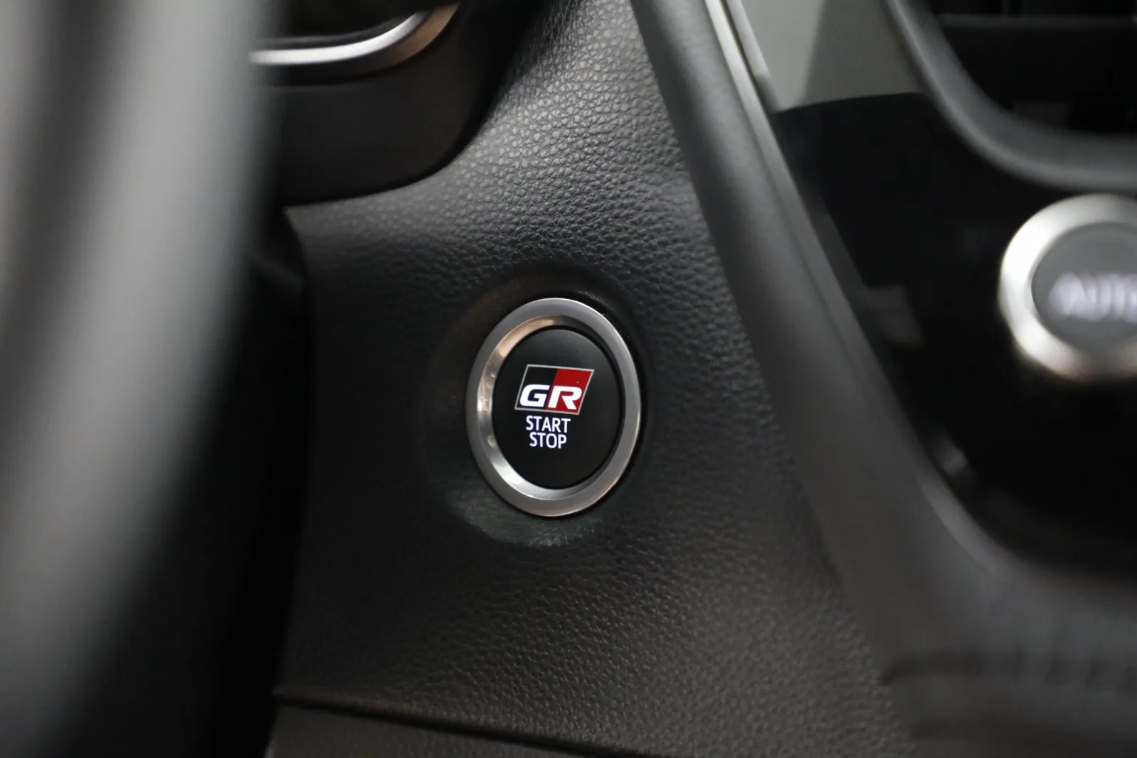 2024 Toyota GR Corolla Premium - Photo 25