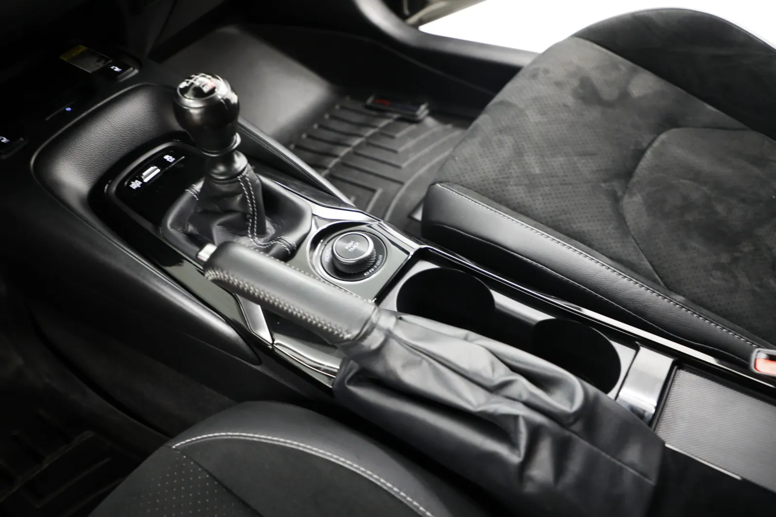 2024 Toyota GR Corolla Premium - Photo 31