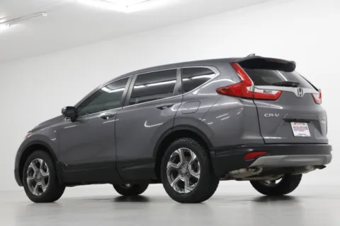 More photos of 2019 Honda CR-V EX-L at Jim Falk Motors, MO