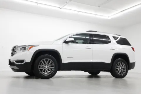 Photos of 2018 GMC Acadia SLT for sale in Clinton, MO at Jim Falk Motors