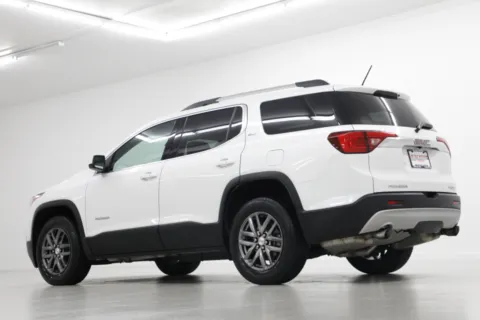 More photos of 2018 GMC Acadia SLT at Jim Falk Motors, MO