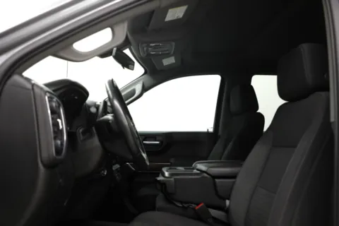 More photos of 2021 Chevrolet Silverado 1500 LT at Jim Falk Motors, MO