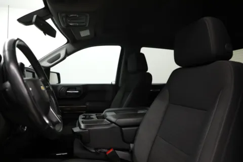 More photos of 2021 Chevrolet Silverado 1500 LT at Jim Falk Motors, MO