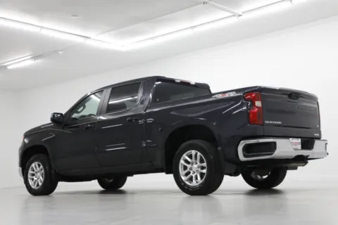 More photos of 2023 Chevrolet Silverado 1500 LT at Jim Falk Motors, MO
