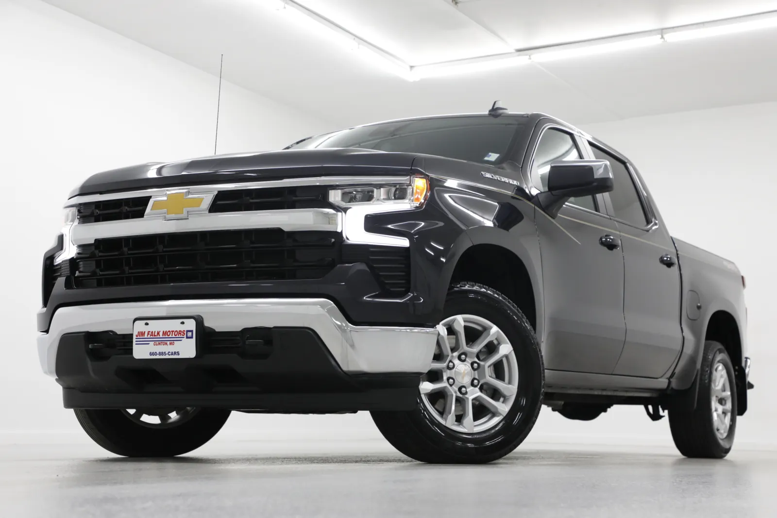 2023 Chevrolet Silverado 1500 LT for sale in Clinton, MO
